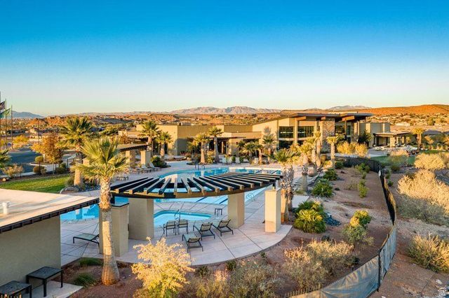 31 W CAMINO OSO DR, Washington, UT 84780