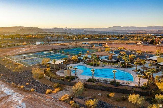 31 W CAMINO OSO DR, Washington, UT 84780