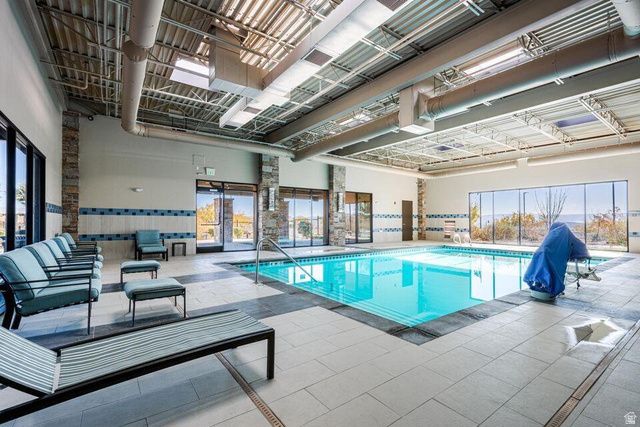 31 W CAMINO OSO DR, Washington, UT 84780