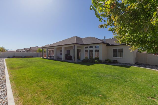 1527 Elmont Court, Fruita, CO 81521