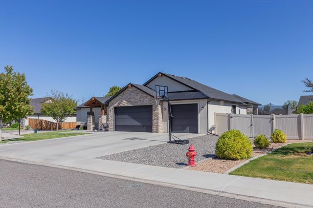 1527 Elmont Court, Fruita, CO 81521