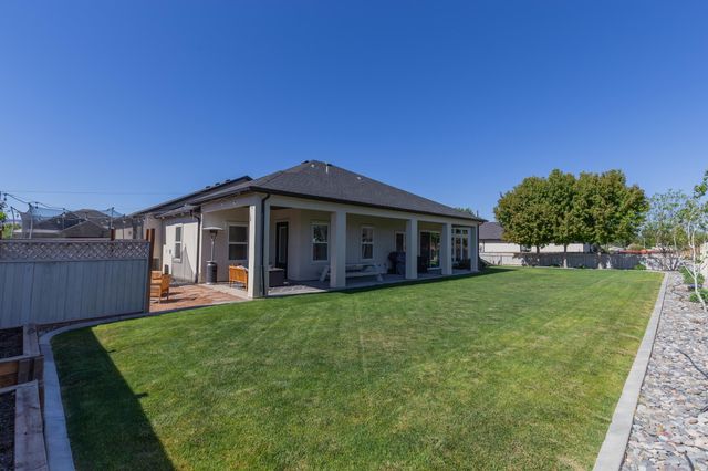 1527 Elmont Court, Fruita, CO 81521