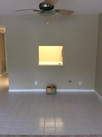 470 Executive Center Drive 2k, West Palm Beach, FL 33401