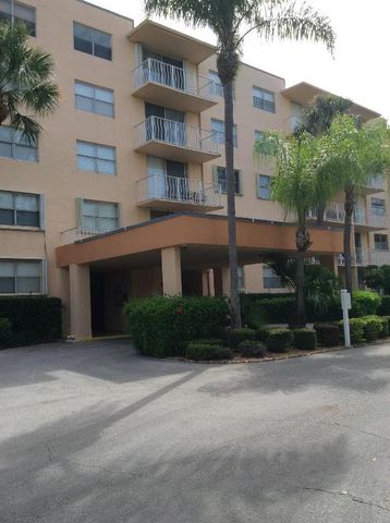 470 Executive Center Drive 2k, West Palm Beach, FL 33401