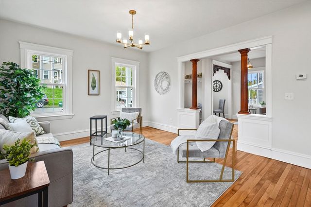 30 Boardman St, Worcester, MA 01606