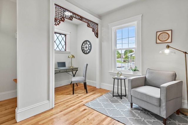 30 Boardman St, Worcester, MA 01606