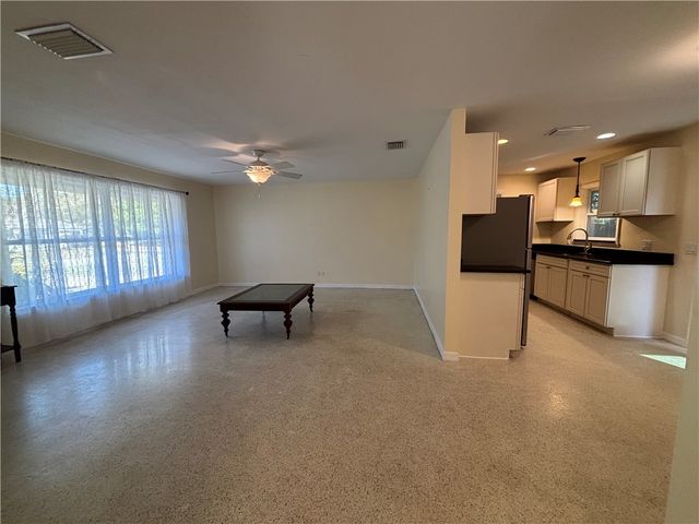 730 17th Avenue, Vero Beach, FL 32962