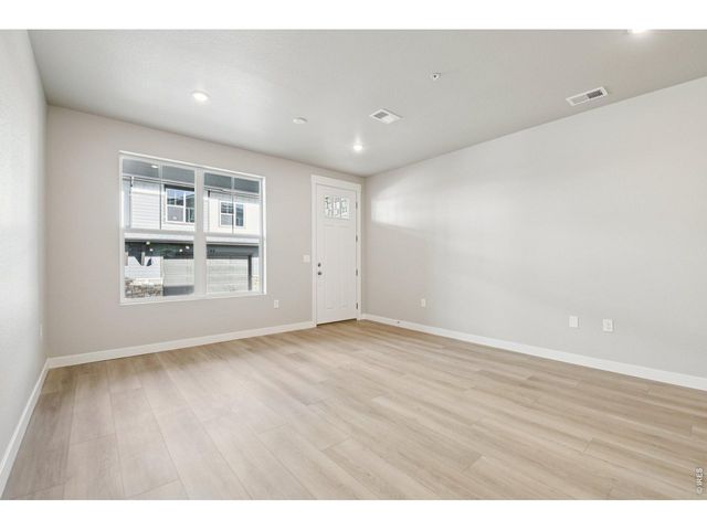 410 High Point Dr B-104, Longmont, CO 80504