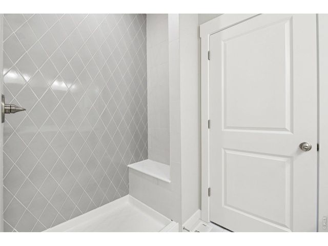 410 High Point Dr B-104, Longmont, CO 80504