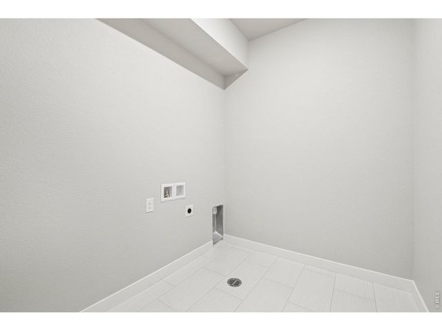 410 High Point Dr B-104, Longmont, CO 80504