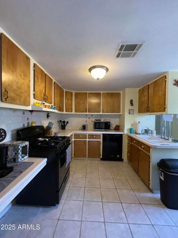 8591 E TRACY Drive, Prescott Valley, AZ 86314