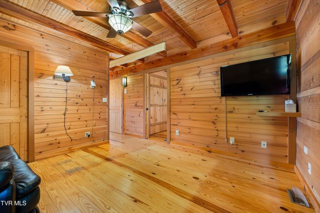289 Harbor View Road, Butler, TN 37640