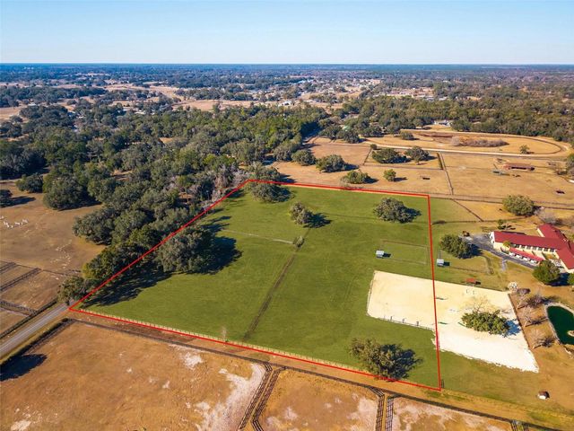 8245 NW 137TH AVENUE, Morriston, FL 32668