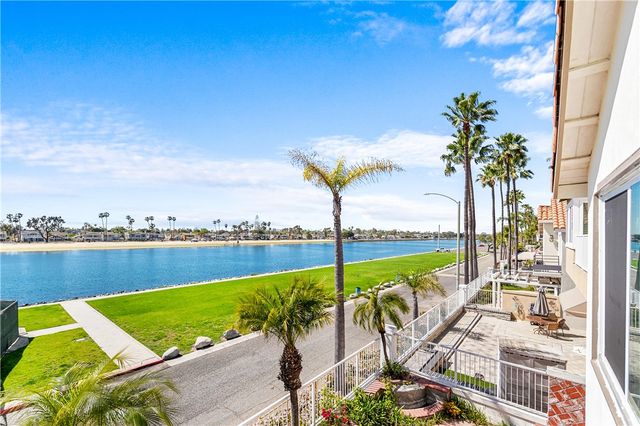 5824 Spinnaker Bay Drive, Long Beach, CA 90803