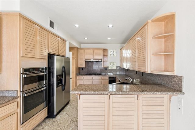 5824 Spinnaker Bay Drive, Long Beach, CA 90803