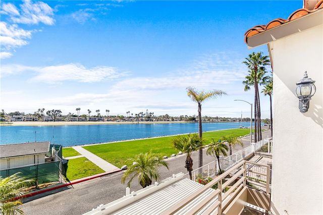 5824 Spinnaker Bay Drive, Long Beach, CA 90803