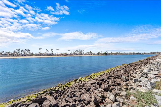 5824 Spinnaker Bay Drive, Long Beach, CA 90803