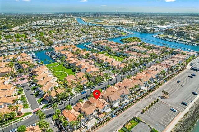 5824 Spinnaker Bay Drive, Long Beach, CA 90803