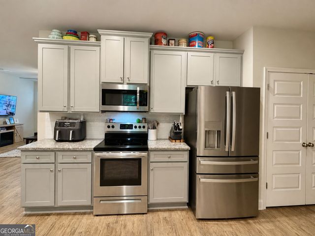 896 Crescent Lane, Griffin, GA 30224
