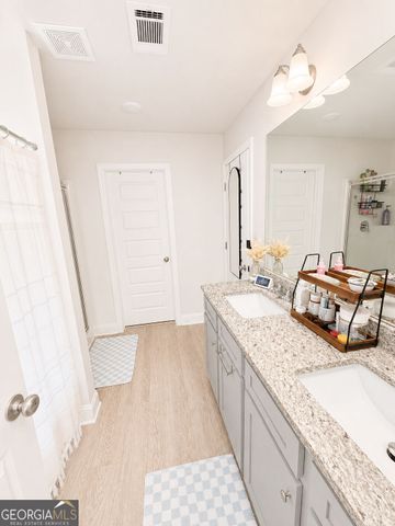 896 Crescent Lane, Griffin, GA 30224