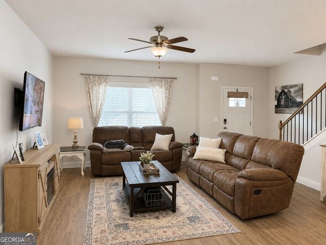 896 Crescent Lane, Griffin, GA 30224