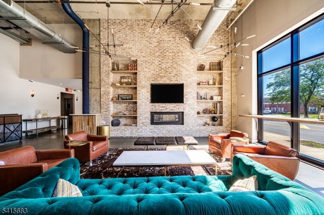 1 Carriage City Plz 705, Rahway City, NJ 07065