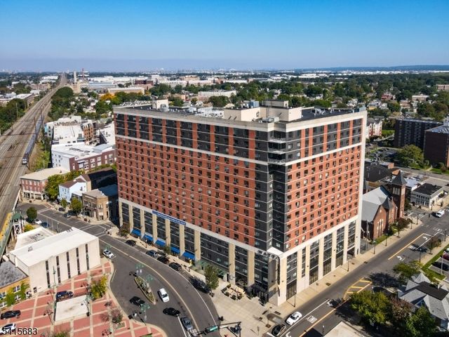 1 Carriage City Plz 705, Rahway City, NJ 07065