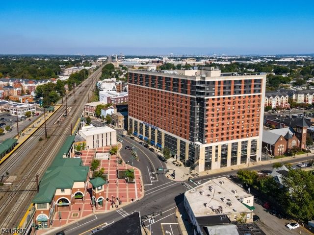 1 Carriage City Plz 705, Rahway City, NJ 07065