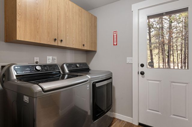 55075 Lazy River Drive, Bend, OR 97707