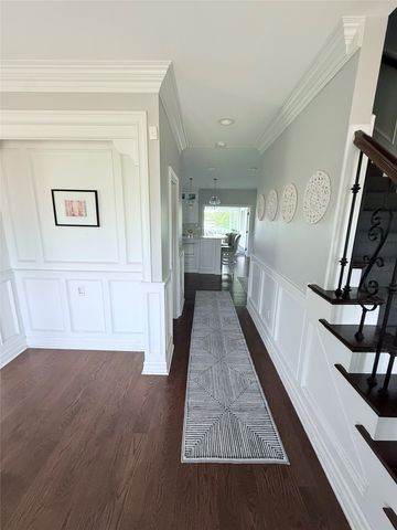 902 NE Lake View Drive, Ankeny, IA 50021