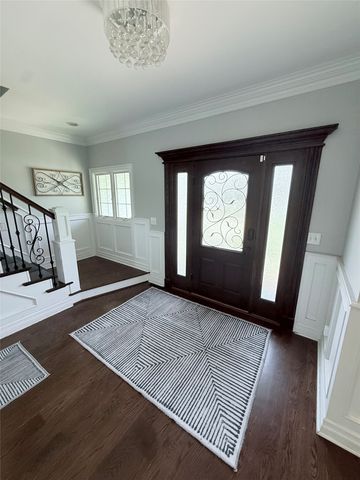902 NE Lake View Drive, Ankeny, IA 50021