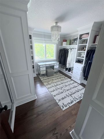 902 NE Lake View Drive, Ankeny, IA 50021