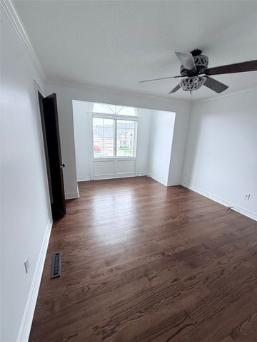 902 NE Lake View Drive, Ankeny, IA 50021