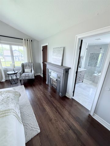 902 NE Lake View Drive, Ankeny, IA 50021