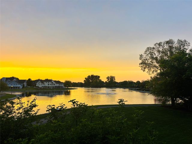 902 NE Lake View Drive, Ankeny, IA 50021
