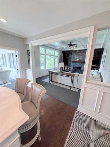 902 NE Lake View Drive, Ankeny, IA 50021