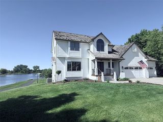 902 NE Lake View Drive, Ankeny, IA 50021