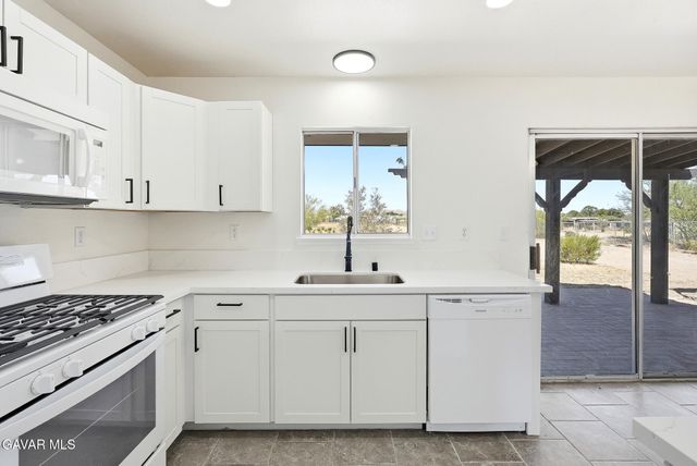 40985 E 163rd Street, Lake Los Angeles, CA 93535