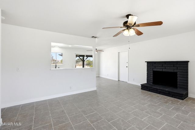 40985 E 163rd Street, Lake Los Angeles, CA 93535