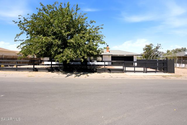 40985 E 163rd Street, Lake Los Angeles, CA 93535