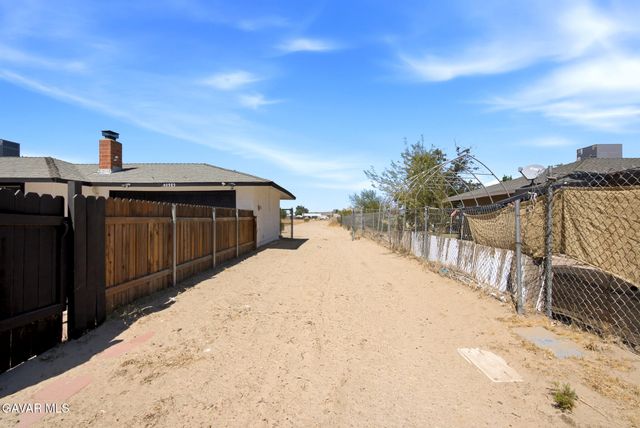 40985 E 163rd Street, Lake Los Angeles, CA 93535