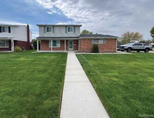 13208 Cloverlawn Drive, Sterling Heights, MI 48312