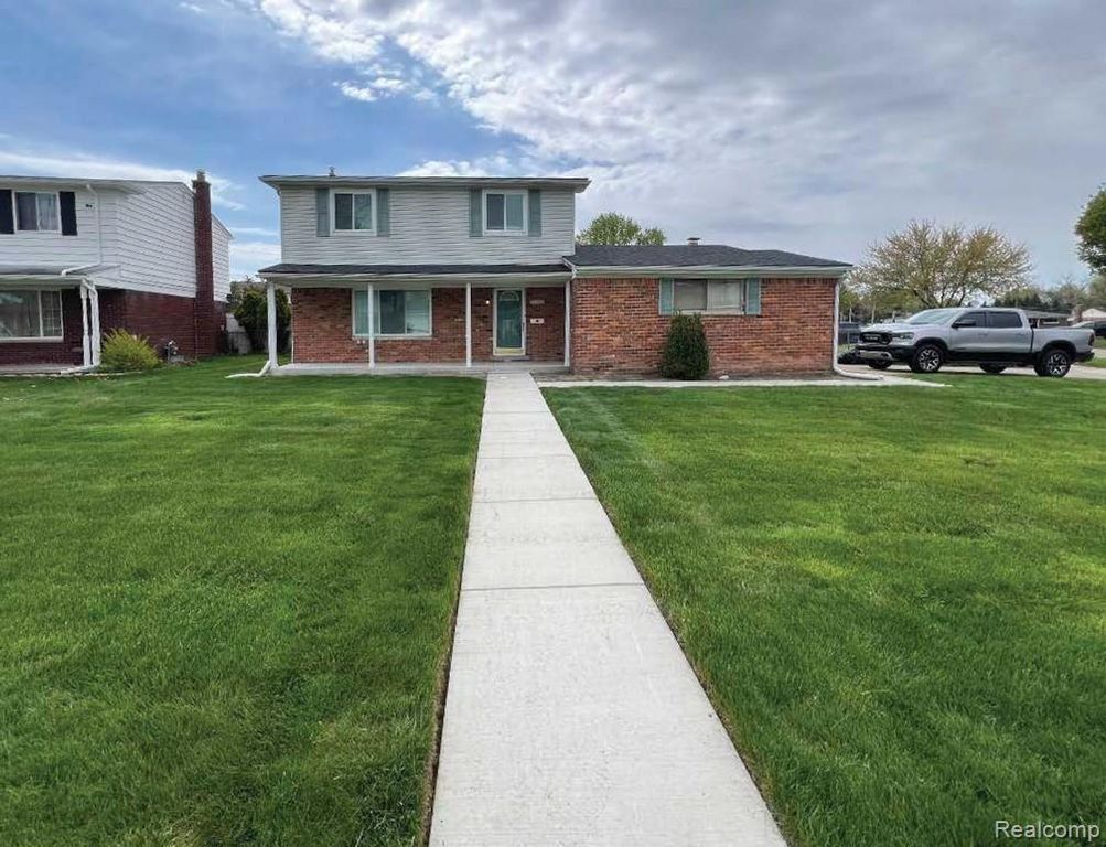 13208 Cloverlawn Drive, Sterling Heights, MI 48312