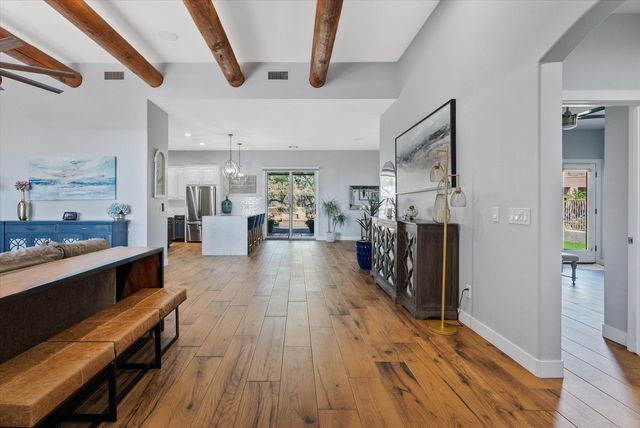 3314 W Here To There Drive, Phoenix, AZ 85086