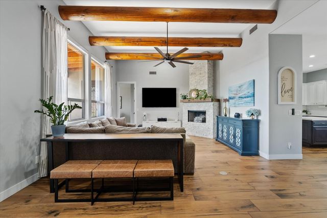 3314 W Here To There Drive, Phoenix, AZ 85086