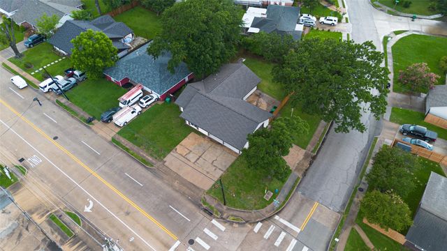 1341 Conrad Sauer Drive, Houston, TX 77043