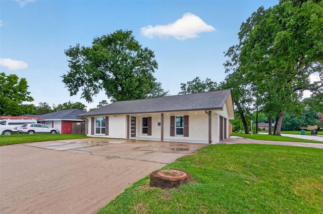 1341 Conrad Sauer Drive, Houston, TX 77043