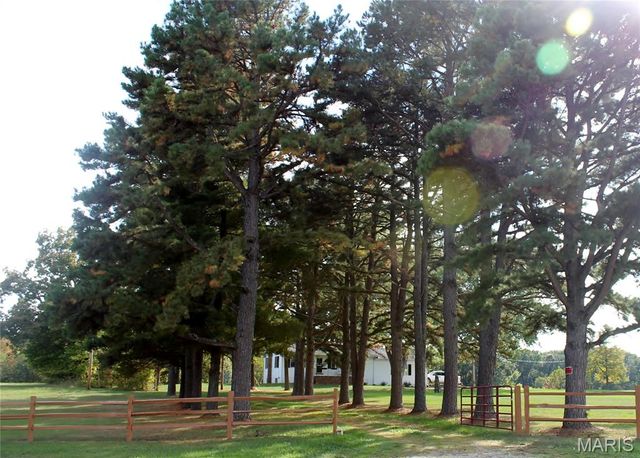 180 Harris Road, Montgomery City, MO 63361