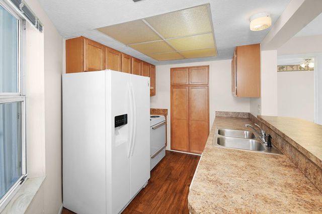 3254 SE Aster Ln J240, Stuart, FL 34994