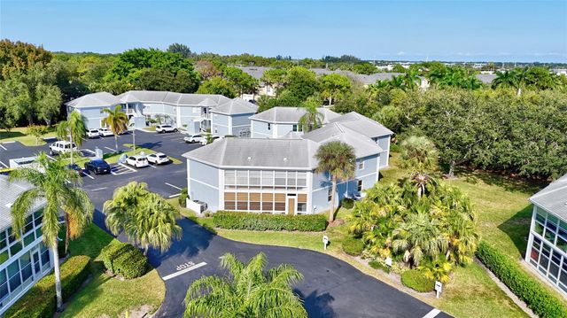 3254 SE Aster Ln J240, Stuart, FL 34994